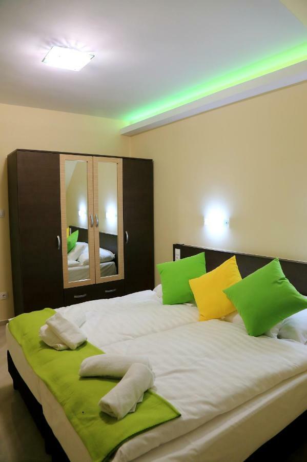 Maria Apartman Печ Экстерьер фото