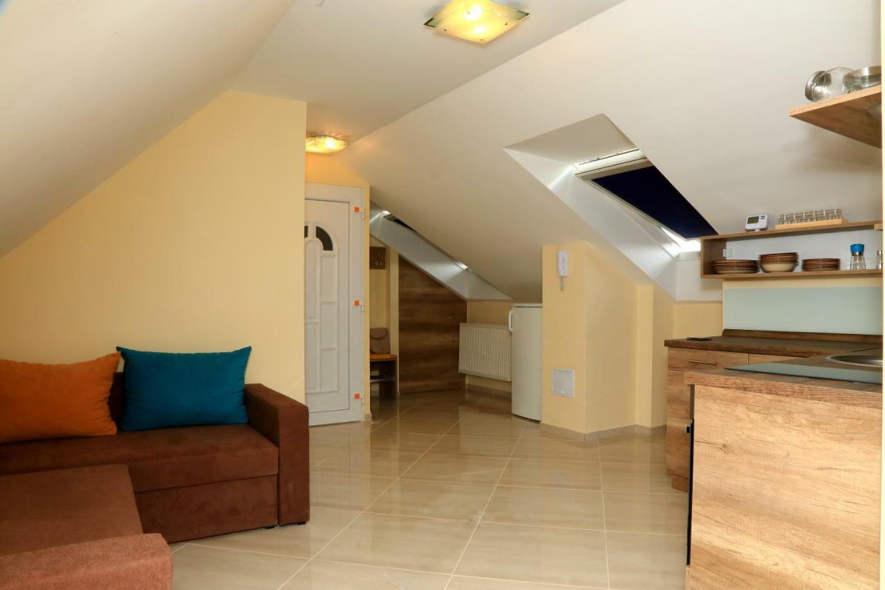 Maria Apartman Печ Экстерьер фото